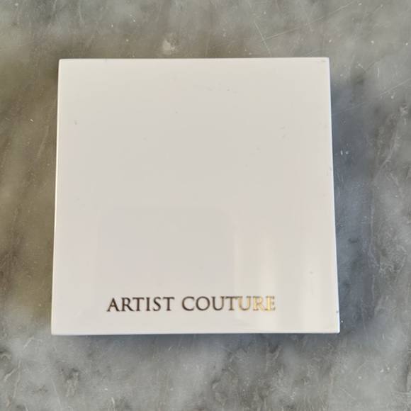 Artist Couture Multi-Use Beauty Powder Shade 5 Brown Sugar - Picture 2 of 4